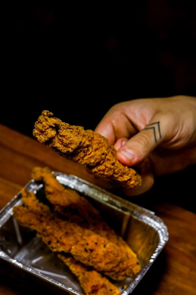 Fingers de pollo frito sureño para compartir en Lalo's